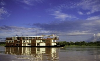 Jungle Experiences ** Zafiro Luxury Amazon Cruise